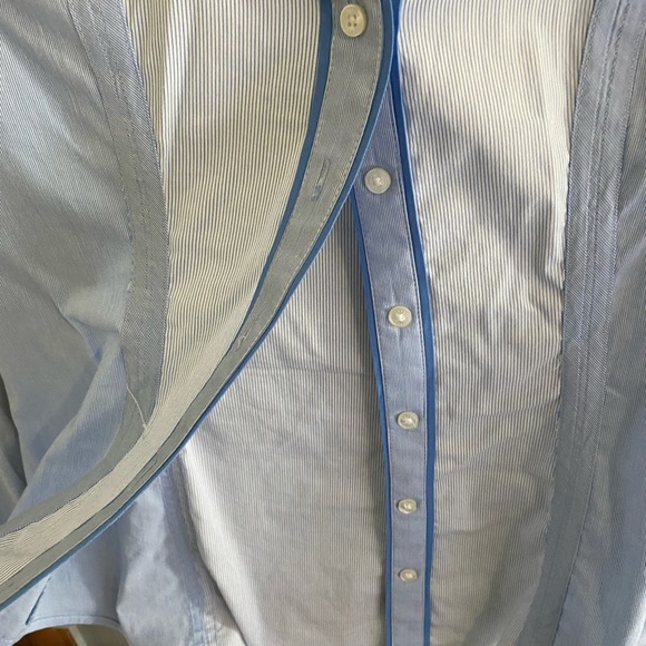 Express The Essential Women’s Dress Work Shirt (S) Blue Button Down - Picture 4 of 5